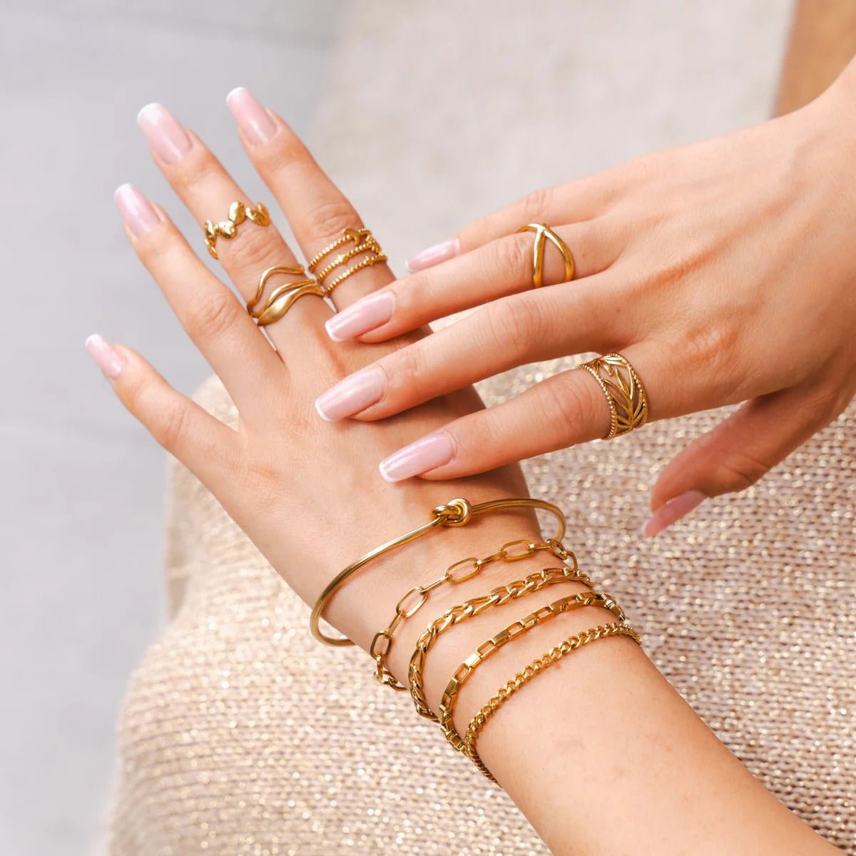 Isen Form Wave Ring in gold-tone, additional product view 7