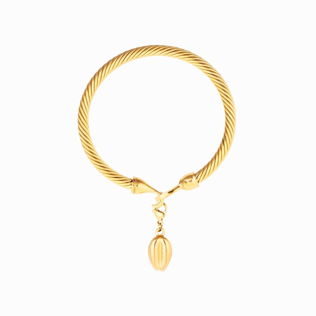 Nive Loom Shell Bracelet in gold-tone, front product view