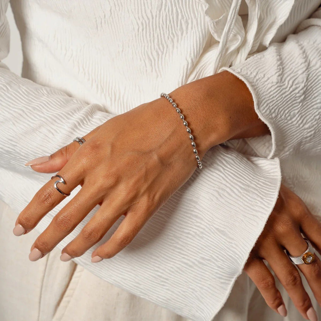 Nori Fold Chain Link Bracelet in silver-tone, side profile view