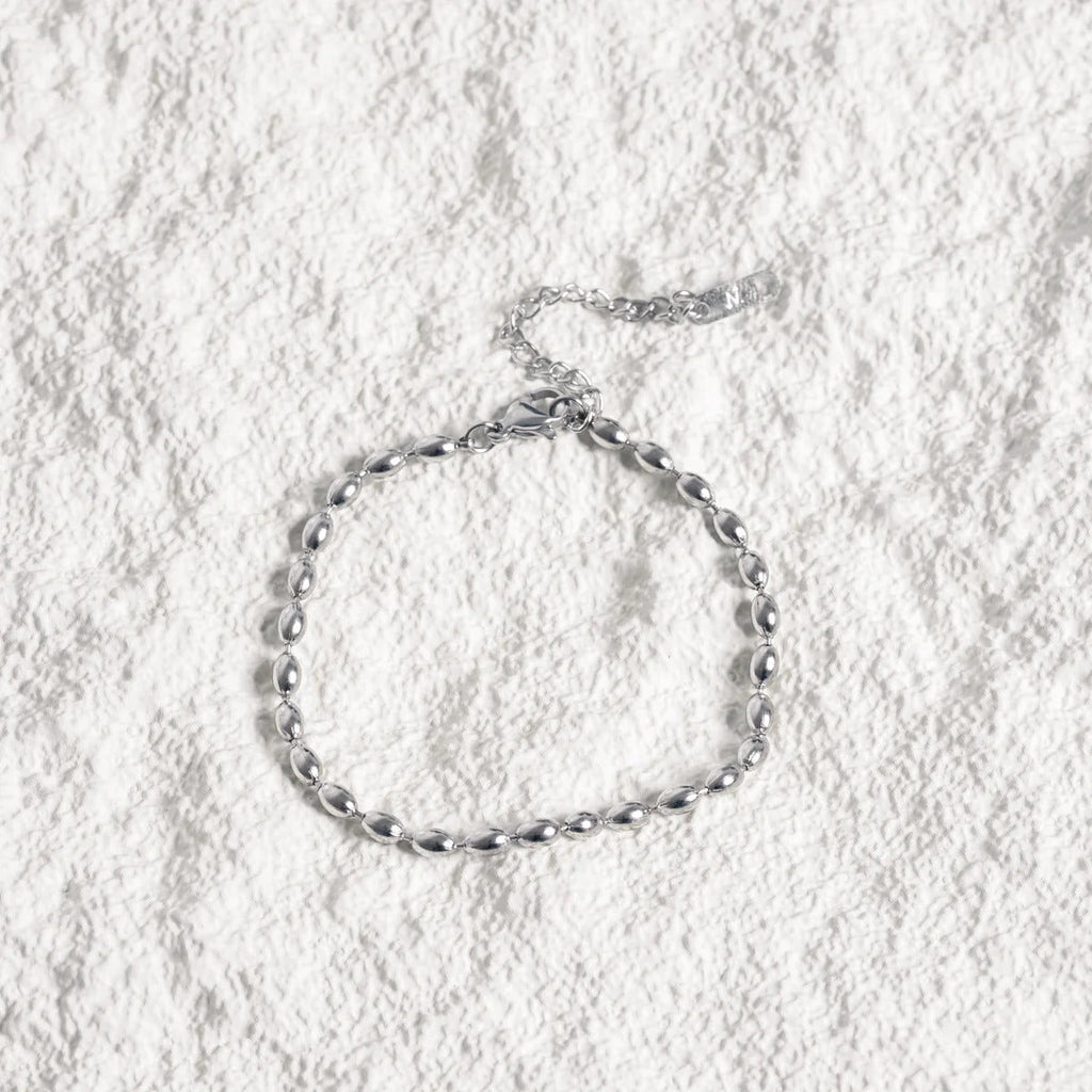Nori Fold Chain Link Bracelet in silver-tone, close-up detail view
